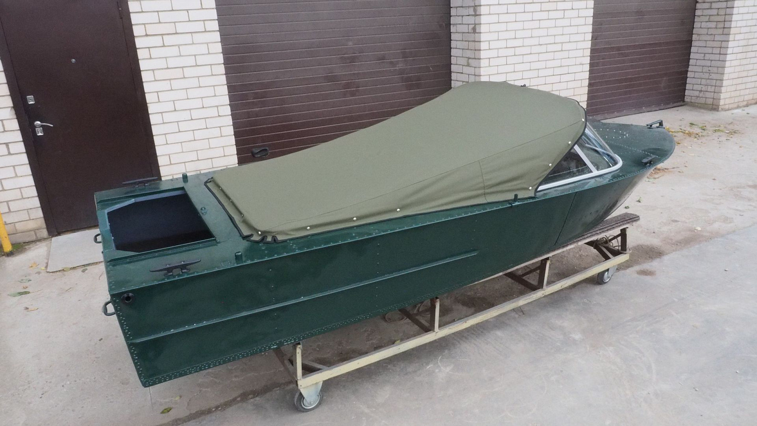 (2022) МКМ (Ярославка) Ветровое стекло Стандарт, окраска в зеленый цвет и Стояночный тент